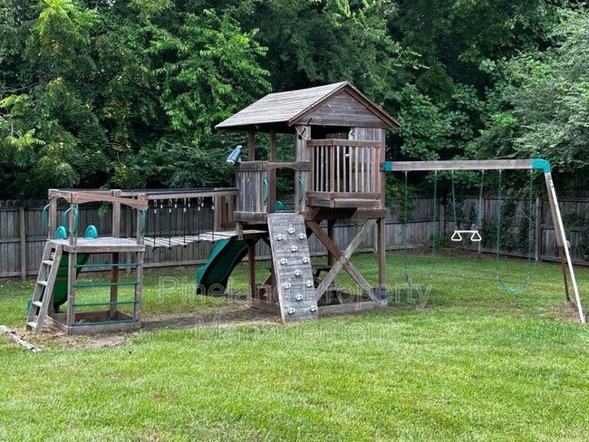 Building Photo - 164 Ladden Ln