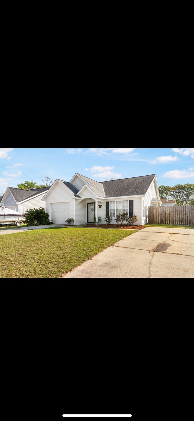 Photo - 151 Radford Cir