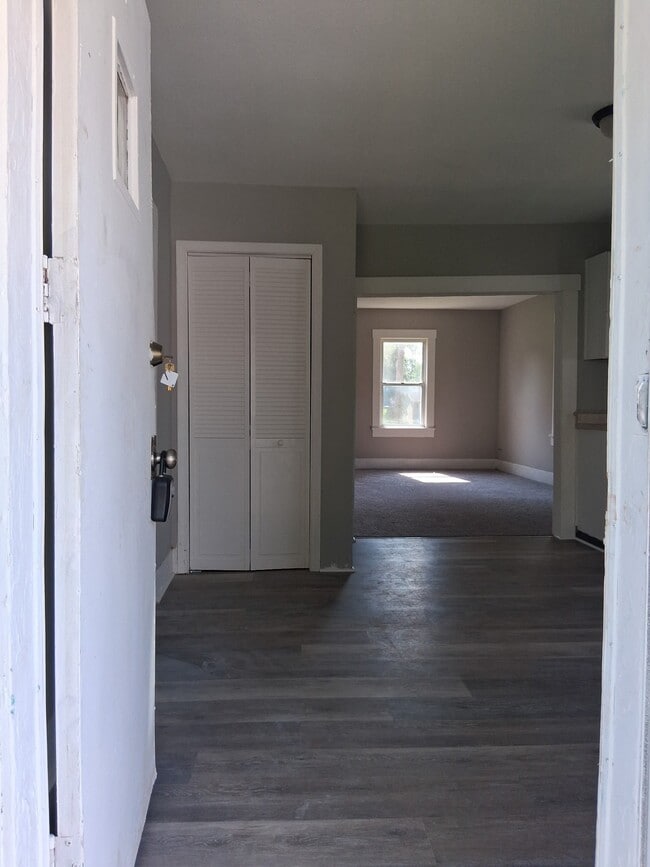 Photo - 1180 N Summit Ave