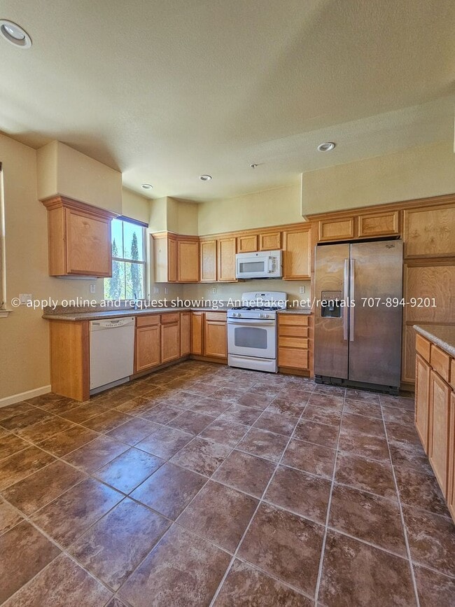 Photo - Well Designed Condo at Gardens at Thyme Square - Two Bedrooms and a Bonus Room - Atrium