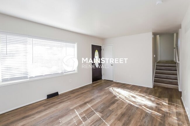 Photo - 3 Bedroom Pet-Friendly Home in KANSAS CITY, MO with Main Street Renewal