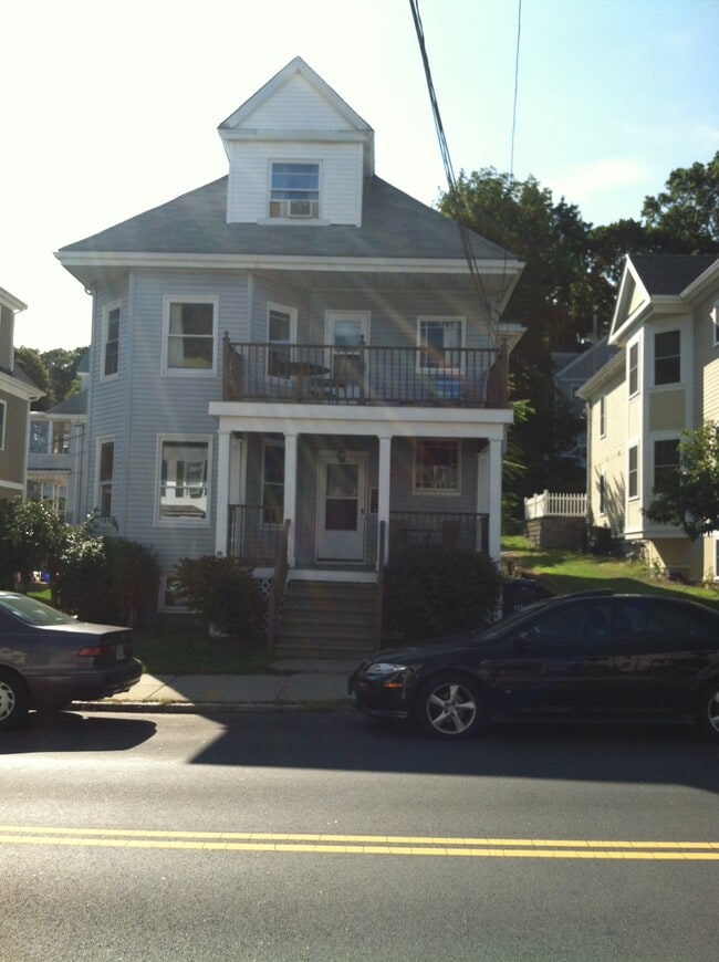 Photo - 129 Brooks St Unit 2