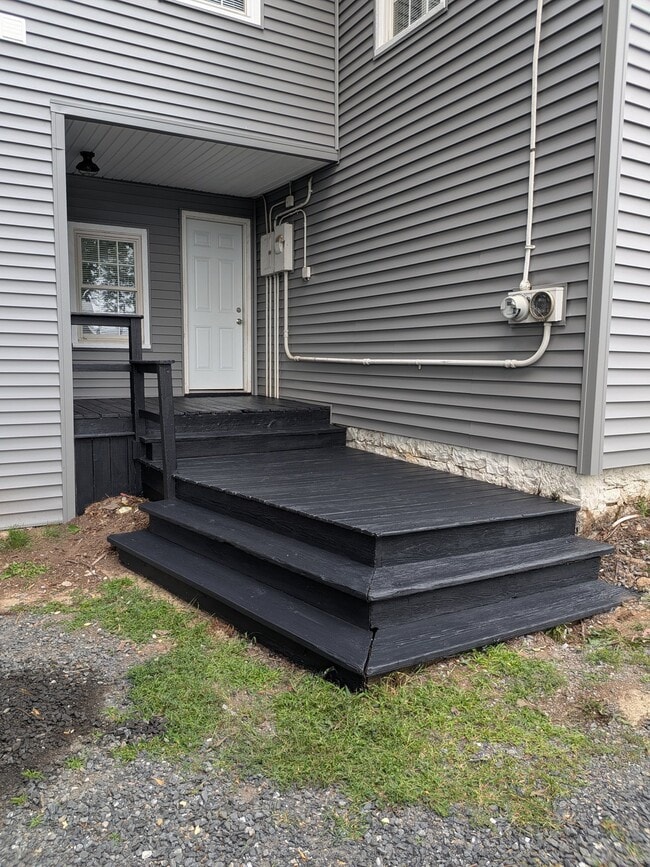 Photo - 120 N Central St