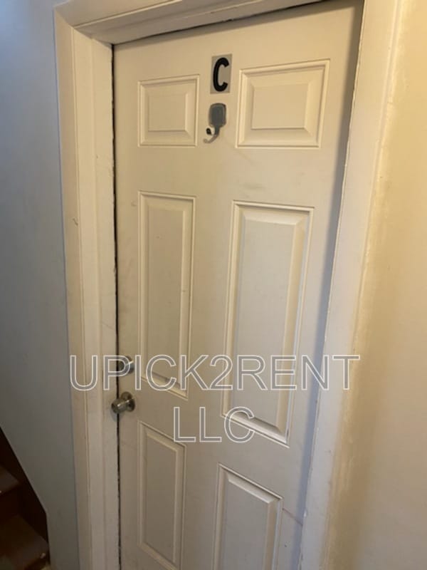 Photo - 11301 Main St