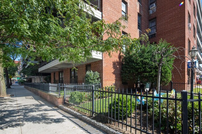 Photo - The Martinique