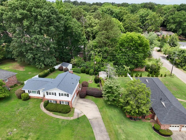 Photo - 625 Challedon Dr