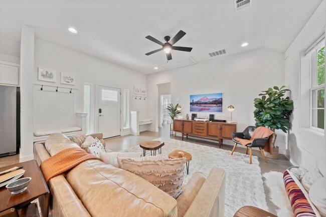 Photo - 1307 Fort Branch Blvd Unit SI ID1492694P