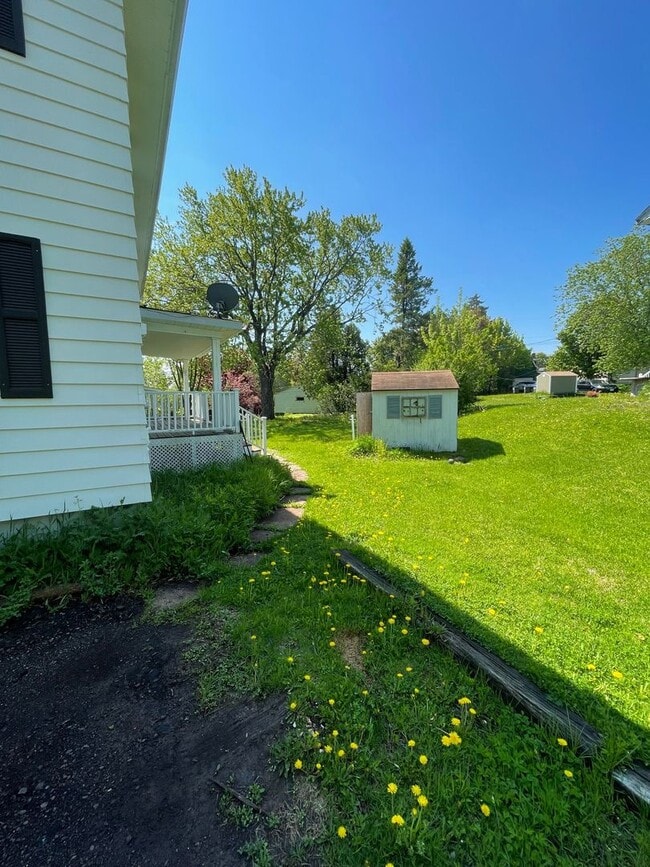 Photo - 104-104 Morley Pkwy Unit 104