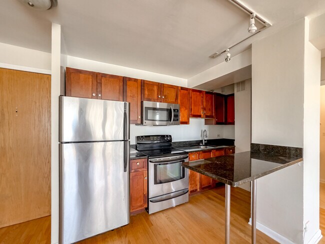 Photo - 4180 N Marine Dr Unidad 2121