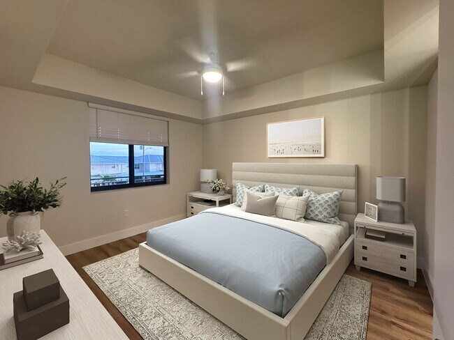 Photo - Bimini Square