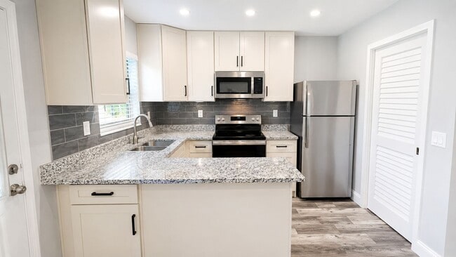 Photo - 2728 Goodrich Ave