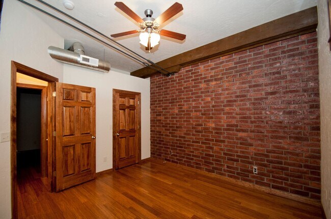 Photo - Union Biscuit Warehouse 106 Unidad UB 106