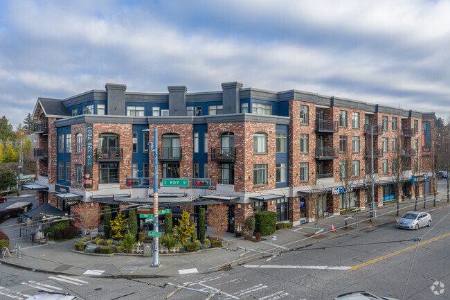 Building Photo - 700 Broadway Apartments