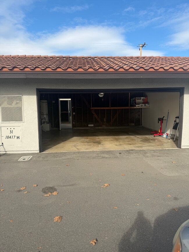 Photo - 10417 Hayford St