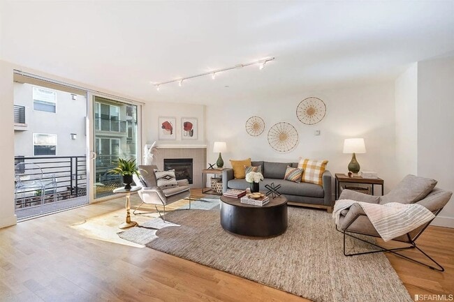 Photo - 1277 Howard St