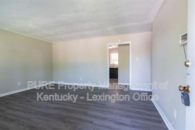 Photo - 2483 Thornberry Ct