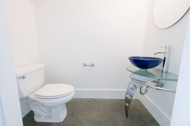 Photo - Live in the Heart of Downtown Raleigh!