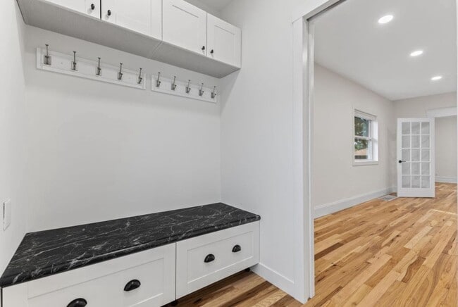 Photo - 606 Cromwell Ave