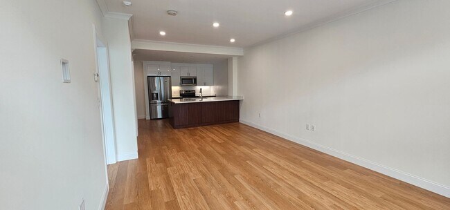 Photo - Luxury 1-Bed/1-Bath with Laundry in Unit
