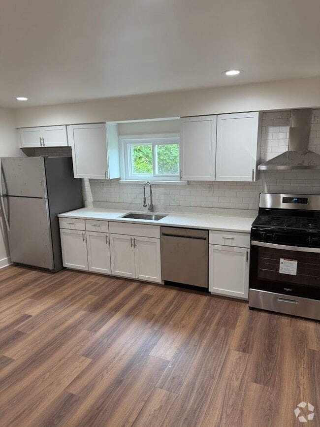 Building Photo - 420 Tintsman Ave Unit A Rental