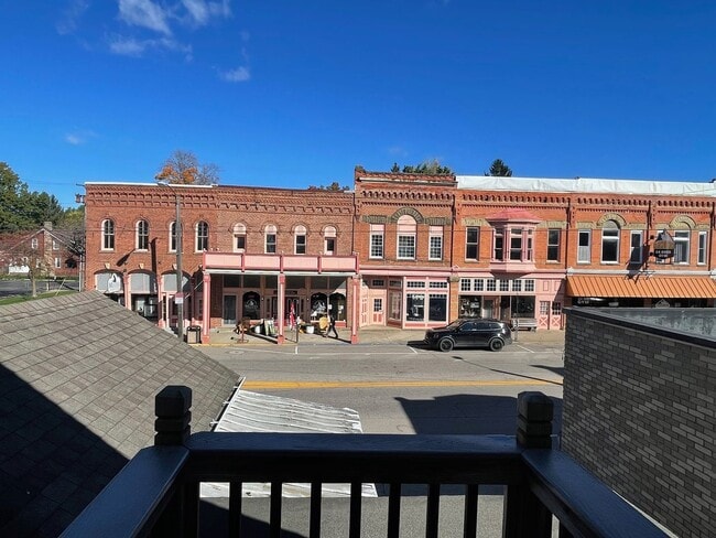 Photo - 263W Unit 263.5W - Upstairs