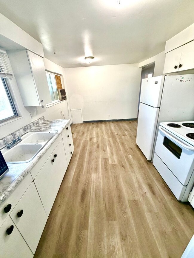 Photo - 105 W 250 N Unit 105-4