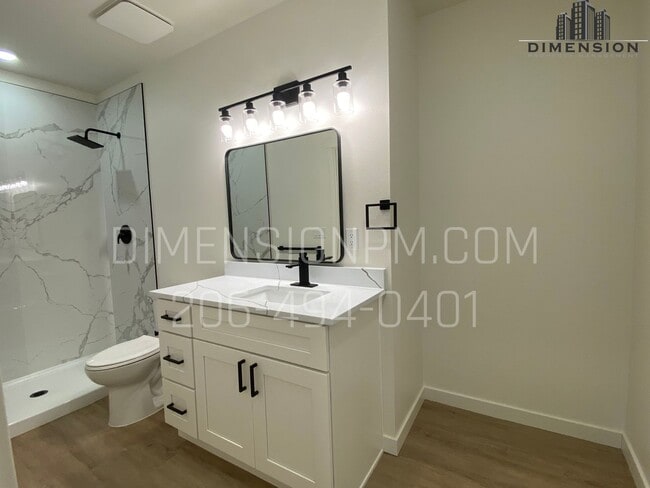 Photo - 5811 27th St NE