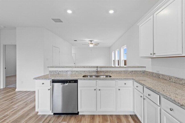 14709 Wahlbergs Wy