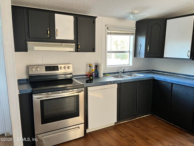 Photo - 2065 Candlewood Ct