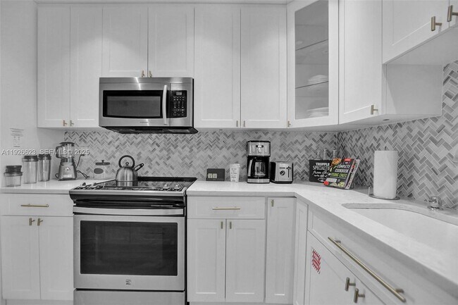 Photo - 1773 SW 28th Way