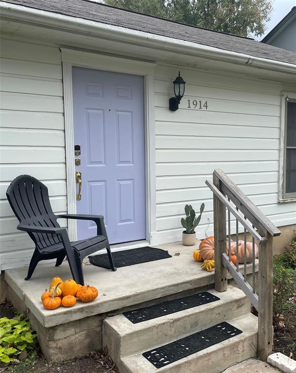 Photo - 1914 W 38th St