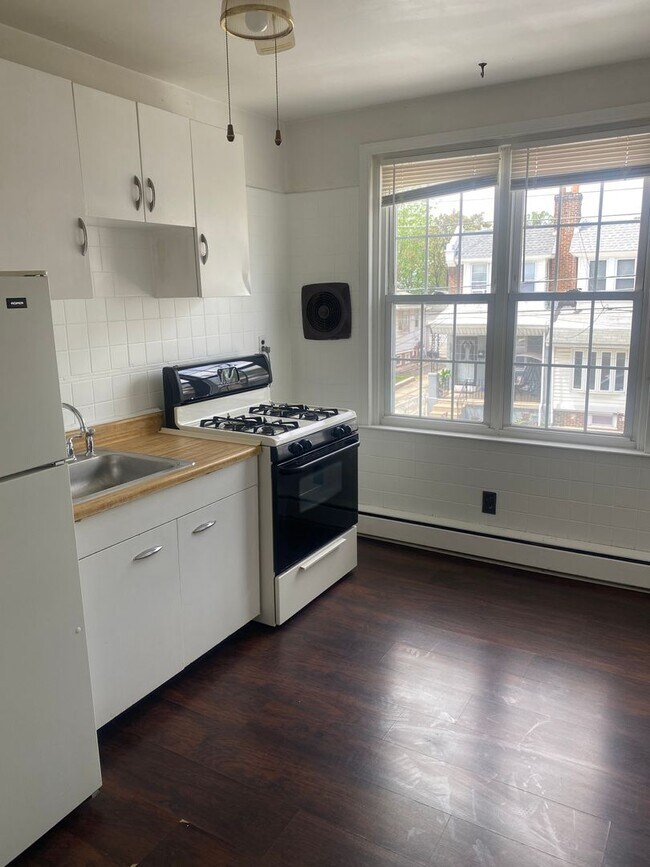 Photo - 5817 Keystone St Unit B