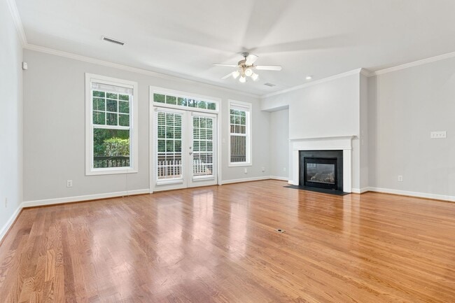 Photo - Beautiful 3 Bedroom / 2.5 Bathroom Townhome - Available NOW!