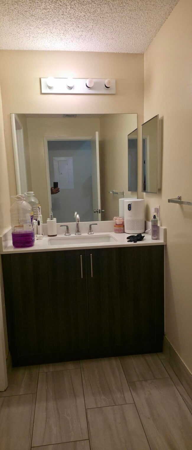Photo - 6936 SW 39th St Unit D208