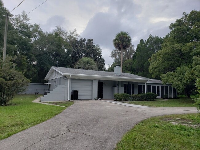 Building Photo - Gorgeous Historic 3/2 in Crystal River!!! Rental