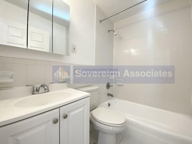 3333 Broadway Unit A10J