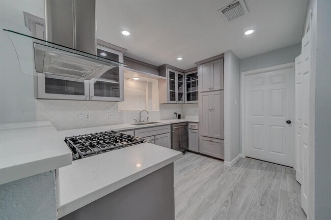 78 Brookflower Rd