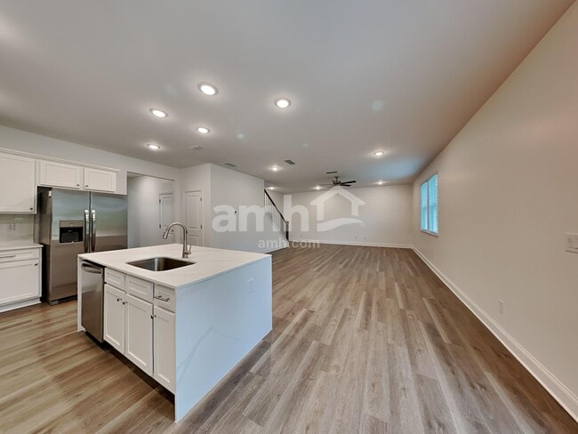 Photo - 1394 Soapstone Rd