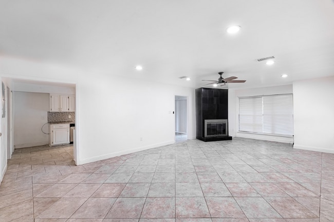 Photo - 106 Westchester St