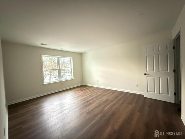 Photo - 1225 Waterford Dr