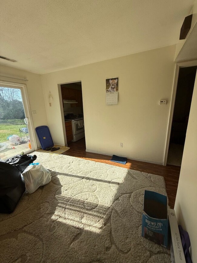 Photo - 4460 Hillcrest Dr Unidad B