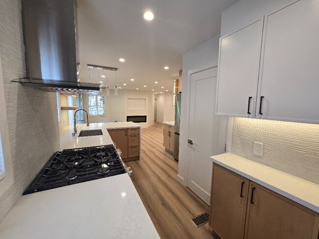 Photo - 2665-2665 Shasta Rd Unit 3