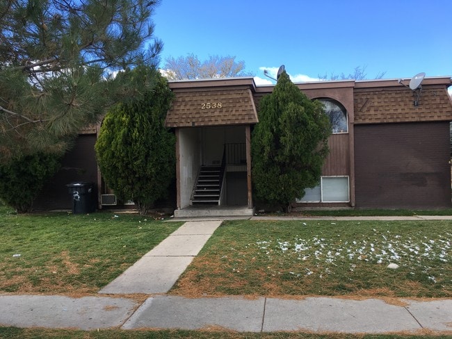 Photo - 2538 S Lakecrest Dr