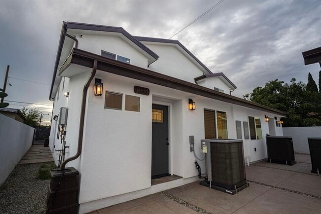 1033 S Bonnie Beach Pl Unidad 1