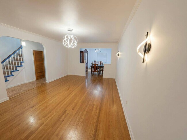 Photo - 1080 Rhinelander Ave Unit 1