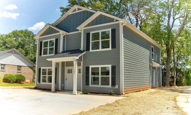Photo - Brand New Duplex Available Now!