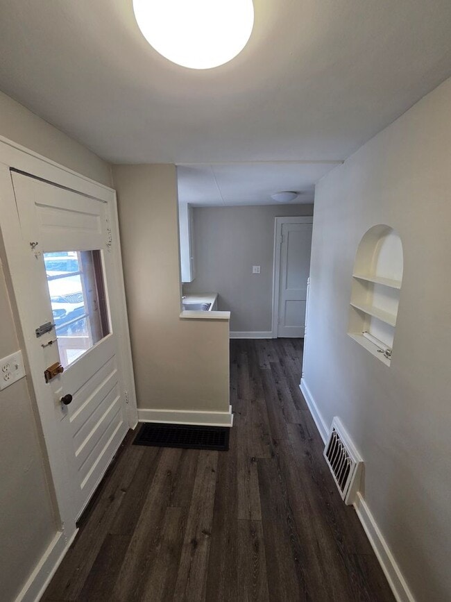 208 Houston Ave Unit A