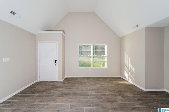 Photo - 1282 Railroad Dr