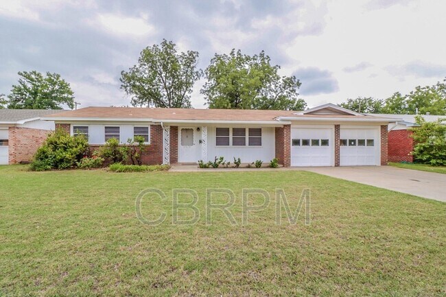 Building Photo - 3419 53rd St