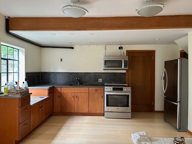 Photo - 2230 NW Aspen Ave Unidad Basement Apartment